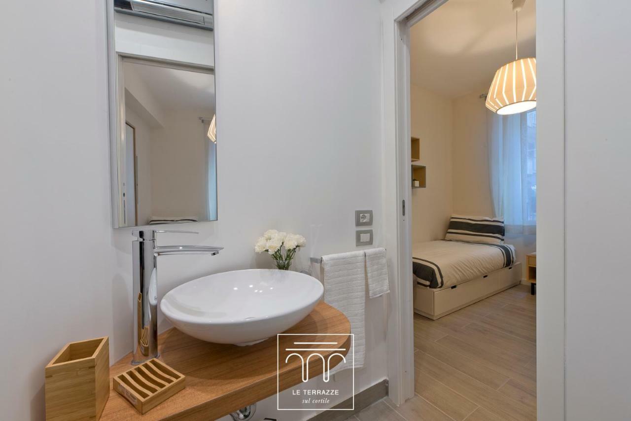 Le Terrazze Sul Cortile Apartment Salerno Exterior photo